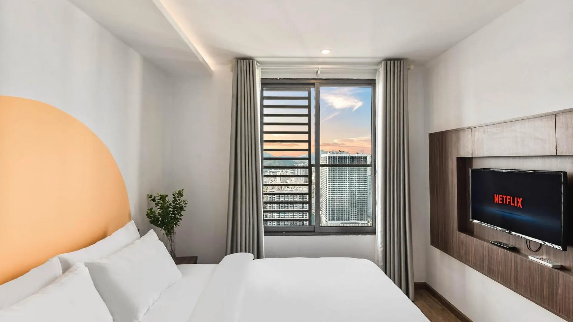 S Lux Apartment Virgo Nha Trang Aparthotel